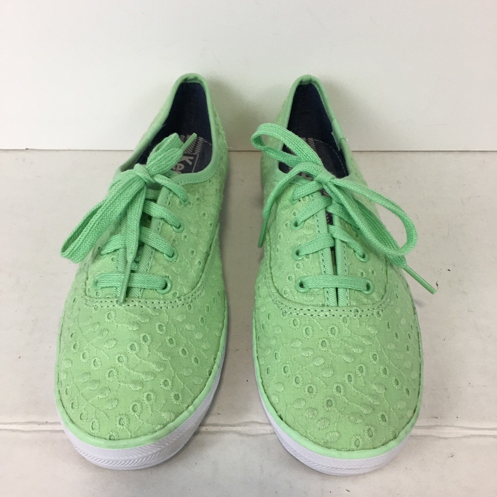 KEDS olive green fabric sneaker size 7